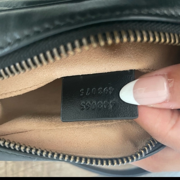 AUTHENTIC GUCCI GG MARMONT MATELASSÈ MINI CROSSBODY BAG - Picture 5 of 7